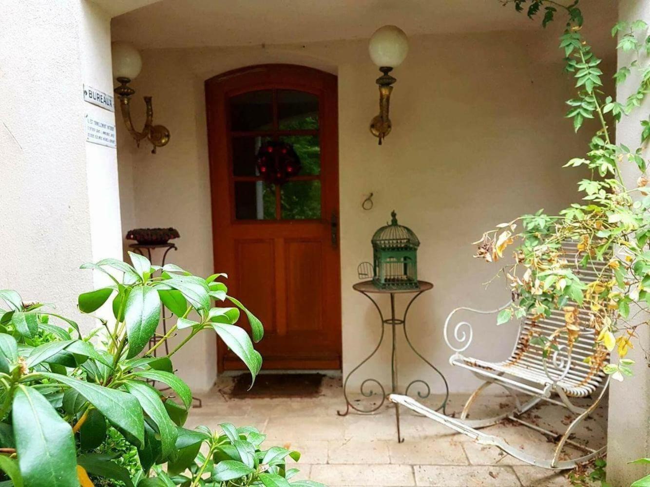 Le Val Clos, Appartement Dans Une Maison De Maitre 19E Tanlay Екстериор снимка