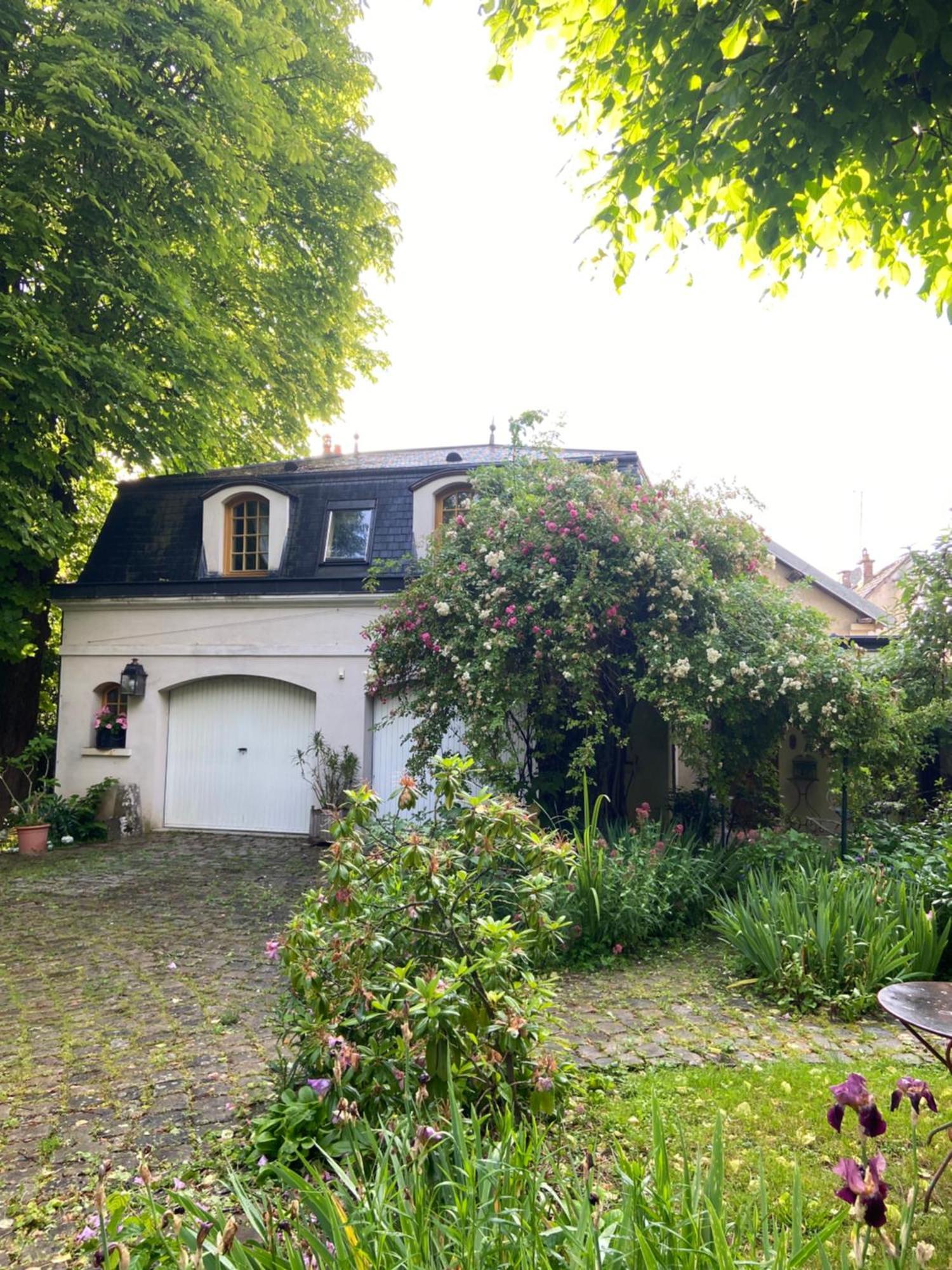 Le Val Clos, Appartement Dans Une Maison De Maitre 19E Tanlay Екстериор снимка